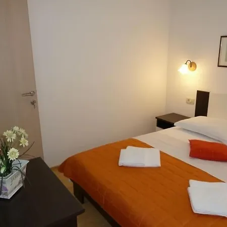 Apartment Bungalo - Near Trogir Seget Vranjica